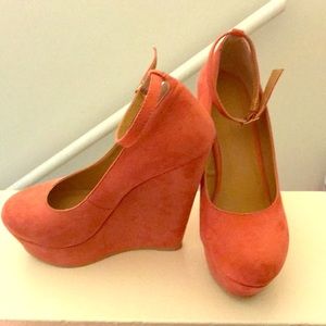 Forever 21 coral colored wedges